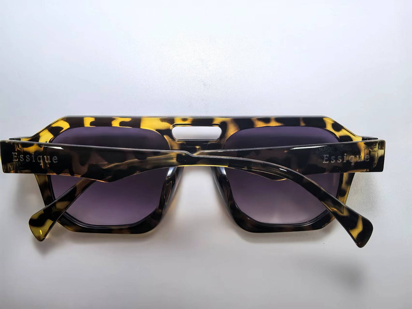 Essique Tortoise Wayfarers Sunglasses S54-1